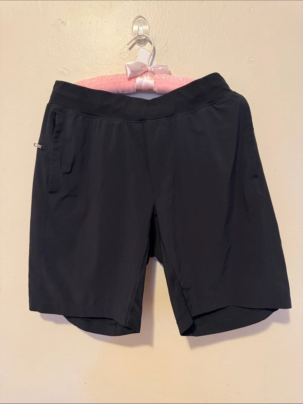 lululemon athletica Black Men's Athletic Shorts with Zipper Pocket